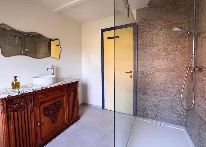 Verveine Marguerite 14 Personnes Avec Jacuzzi *